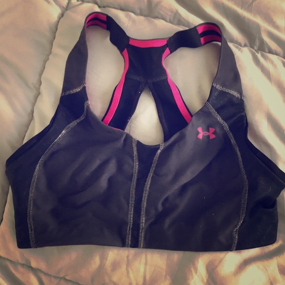 Under Armour Other - Underarmour heatgear sports bra